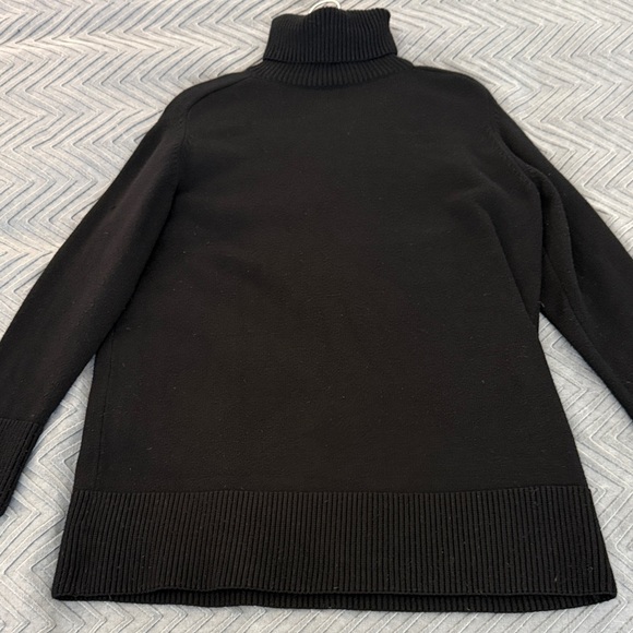 Zara Oversized Black Turtleneck Sweater - Picture 3 of 9